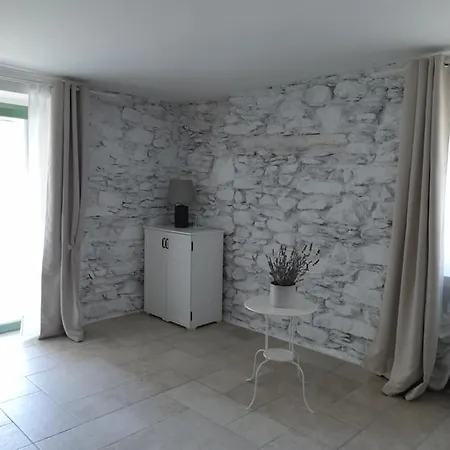 Ape Bianca - Oleandro * 콜리코